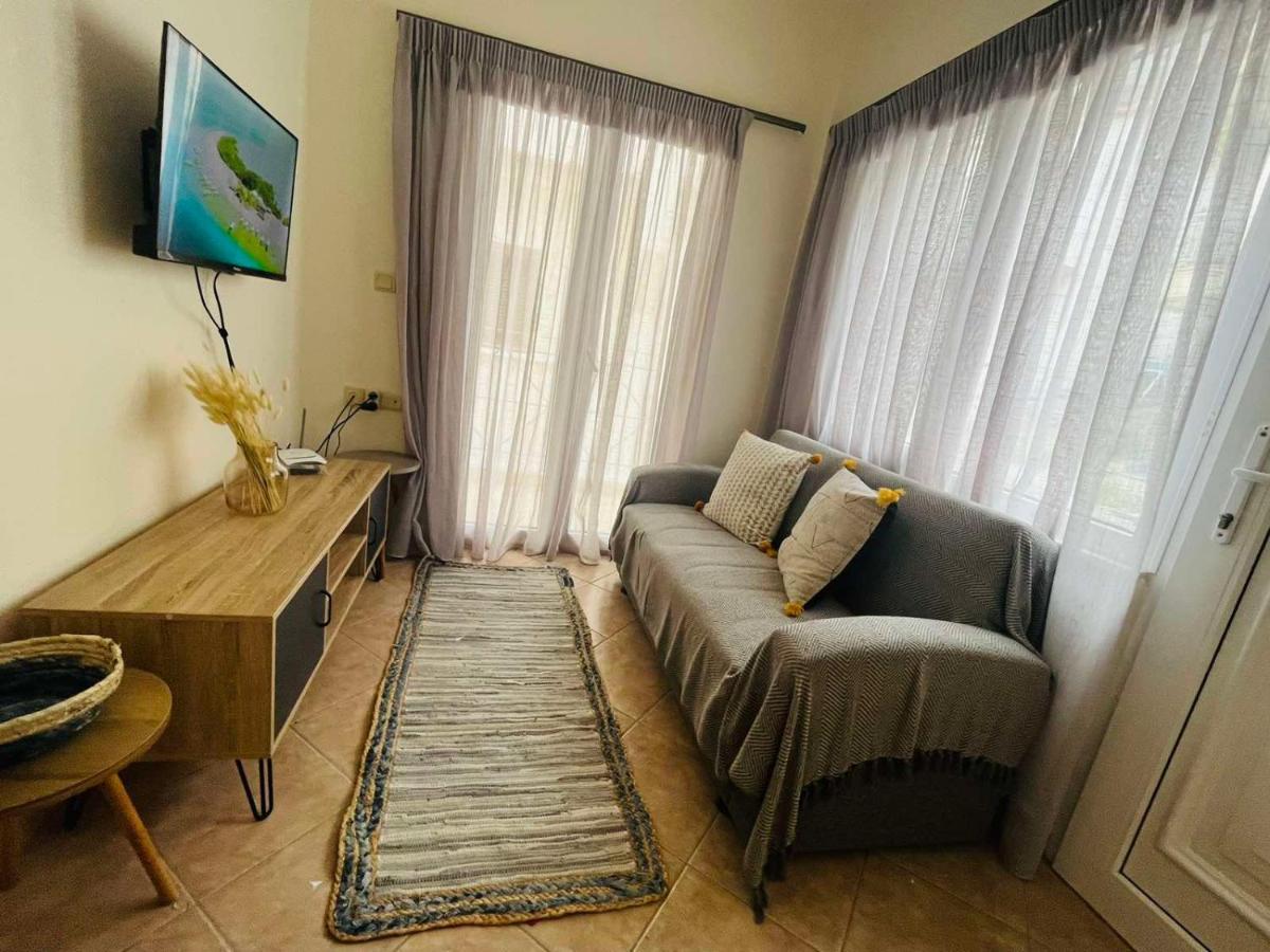 Ammoudeli Apartments Plomari Ngoại thất bức ảnh