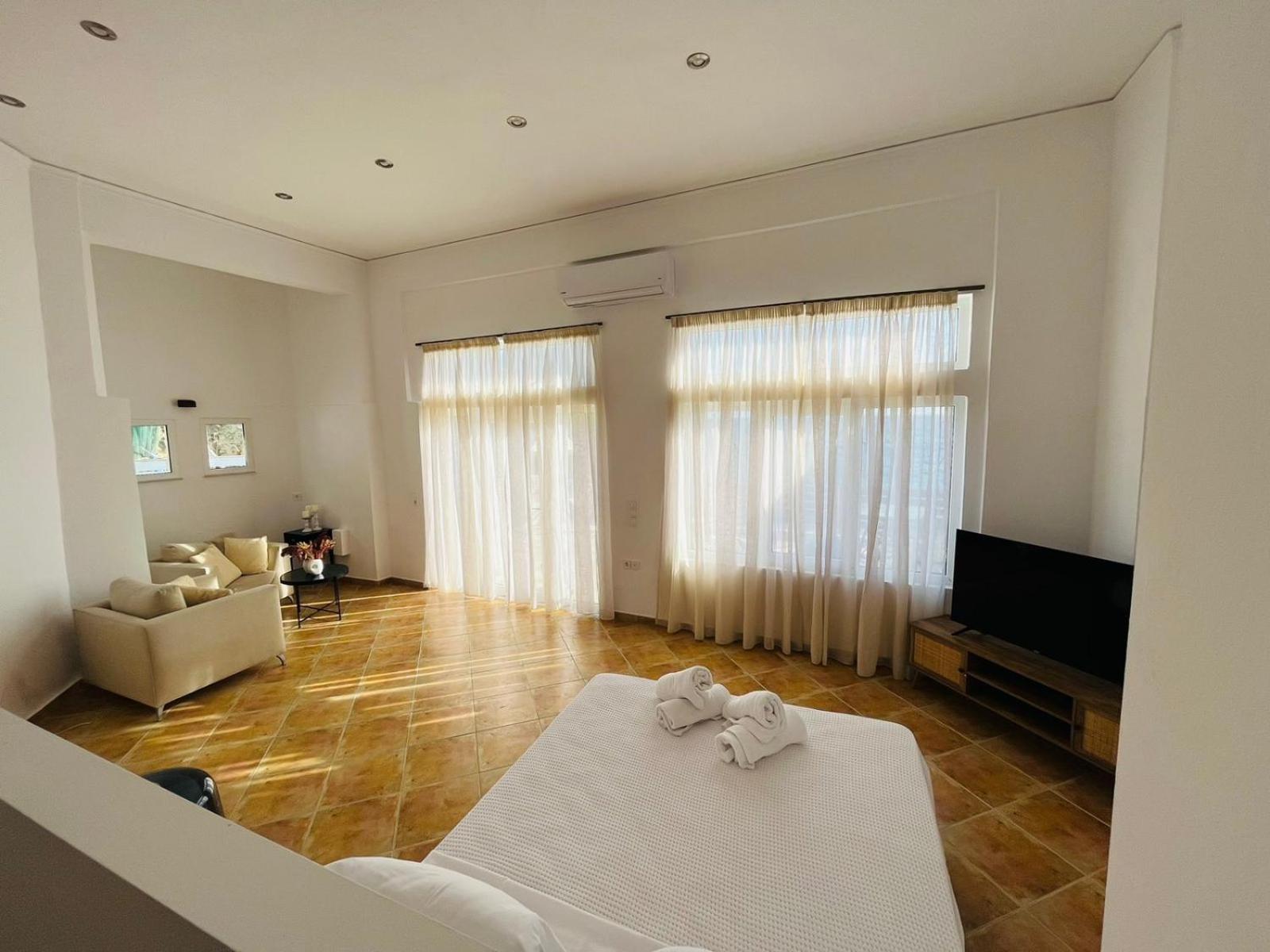 Ammoudeli Apartments Plomari Ngoại thất bức ảnh